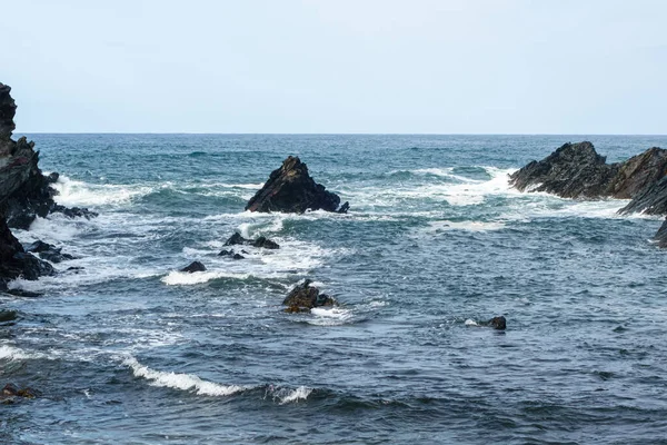 阿斯图里亚斯海岸的莫内洛斯海滩西班牙 — 图库照片