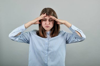 Yüz avuç içi, hayal kırıklığına uğramış tokat kafa hata, üst yönetim ya da destansı başarısızlık yüzünden