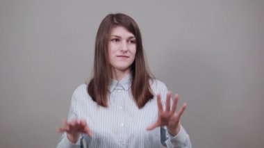 Pençe eller, el hareketi ve işaret, korkunç bir çaresizlik, pençeler, tırnaklar, aptal