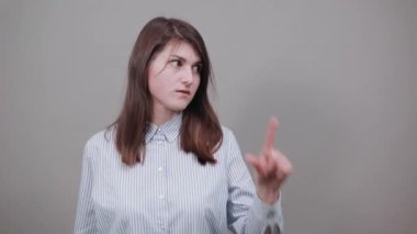 İşaret parmağı yukarı, işaret parmağı sürpriz hediye seçeneği, fikir..