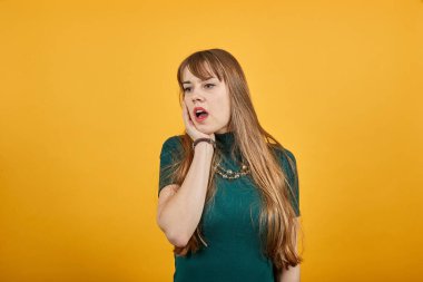 Ağzını aç ve kötü haberleri dinle. Sıkıntılı durum sorunları, kafa tutma.