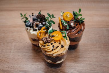 Çok güzel ve iştah açıcı. İmzalar için yeri olan bir masa. Pasta.