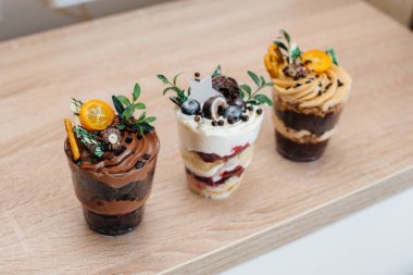 Çok güzel ve iştah açıcı. İmzalar için yeri olan bir masa. Pasta.