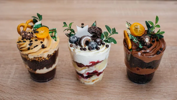 Çok güzel ve iştah açıcı. İmzalar için yeri olan bir masa. Pasta.