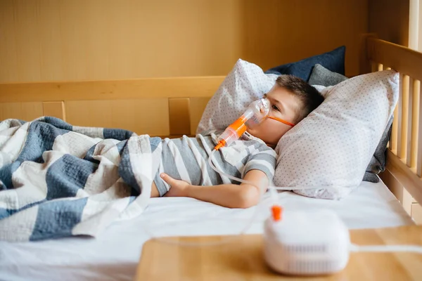 Young Boy Given Inhalation Lung Disease Medicine Care — Stock Photo, Image