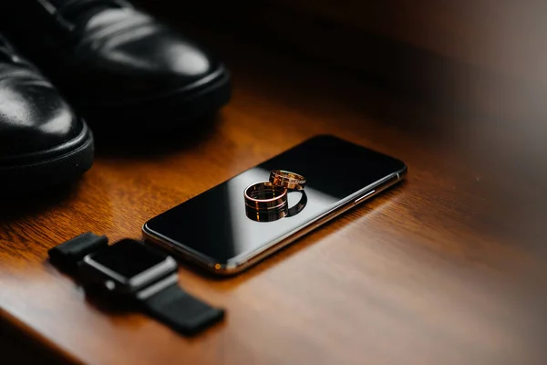 Stilvolle Männer Accessoires Nahaufnahme Bei Den Vorbereitungen Zur Hochzeit — Stockfoto