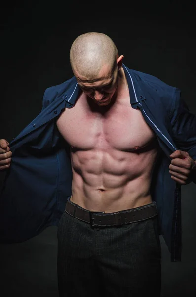 Stylish Bald Young Man Stands Naked Torso Dark Background Category — Stock Photo, Image
