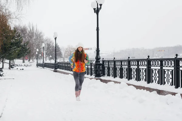 Beautiful Young Girl Jogging Frosty Snowy Day Sports Healthy Lifestyle — Stock Photo, Image