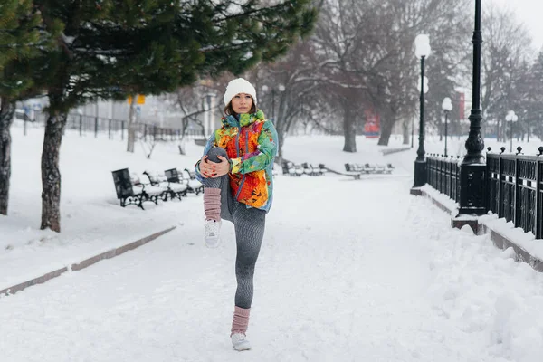 Young Athletic Girl Warming Running Frosty Day Fitness Running — Stock Photo, Image
