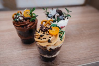 Çok güzel ve iştah açıcı. İmzalar için yeri olan bir masa. Pasta.