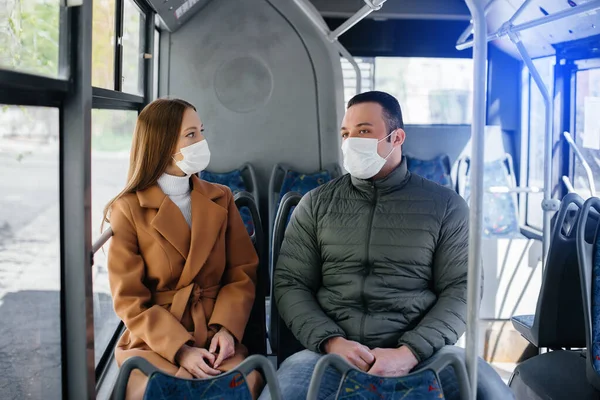 Les Passagers Des Transports Publics Pendant Pandémie Coronavirus Gardent Leurs — Photo