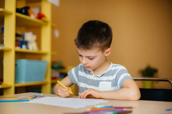 Skolpojke Gör Läxor Hemma Utbildning Skolan — Stockfoto