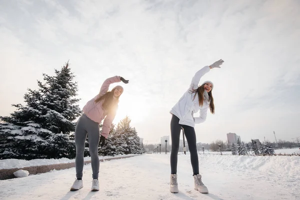 Two Young Athletic Girls Warm Running Sunny Winter Day Healthy — Stock Photo, Image