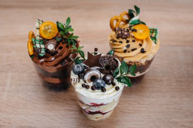 Çok güzel ve iştah açıcı. İmzalar için yeri olan bir masa. Pasta.