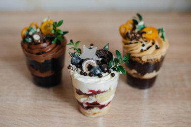 Çok güzel ve iştah açıcı. İmzalar için yeri olan bir masa. Pasta.