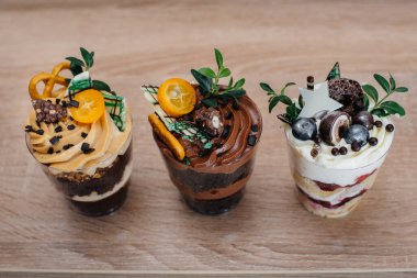 Çok güzel ve iştah açıcı. İmzalar için yeri olan bir masa. Pasta.