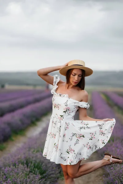 Young Beautiful Girl Delicate Dress Hat Walks Beautiful Field Lavender — Stock Photo, Image