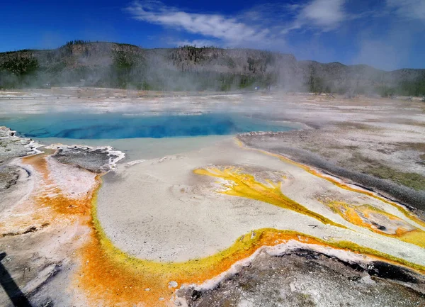 Stomen Prachtige Saffier Zwembad Bij Biscuit Basin Yellowstone National Park — Stockfoto