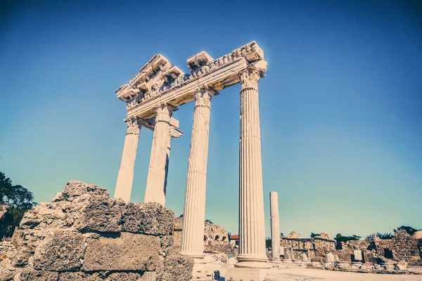 Ερείπια Του Ναού Του Απόλλωνα Στην Πλευρά Κοντά Αττάλεια Τουρκία — Φωτογραφία Αρχείου