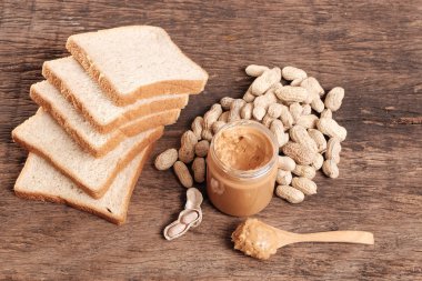 kavanoz içinde fıstık ezmesi