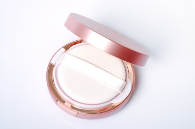 Preslenmiş toz kompakt 