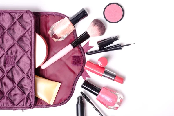 Maquillaje bolsa con cosméticos conforman — Foto de Stock