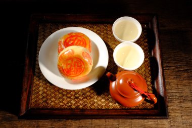 Sıcak Çince çay ve tatlılar