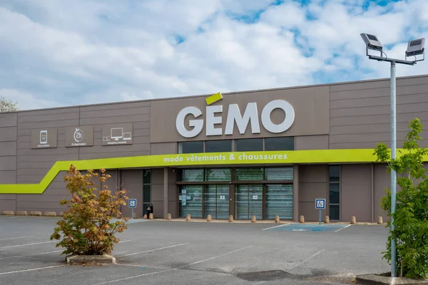 Closed Because Covid Gemo Front Store Facade Shop Logo Signage — Fotografia de Stock