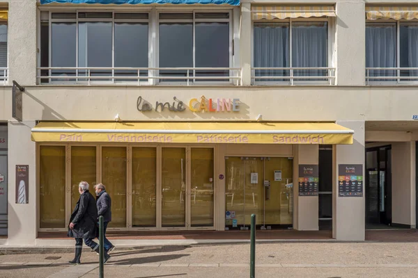 Mie Caline Front Store Fachada Tienda Francesa Con Logo Signage — Foto de Stock