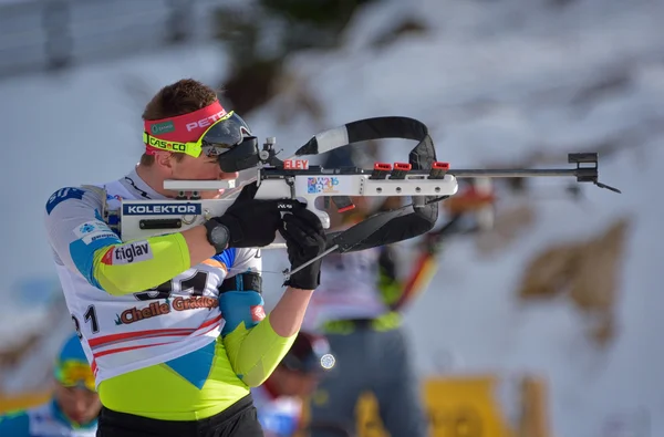 Cheile Gradistei, Roamania - 24. ledna: Neznámý závodník v Ibu mládež & Junior Světové mistrovství Evropy v biatlonu 24. ledna 2016 na 02 únor 2016, v Cheile Gradistei, Romanaia — Stock fotografie