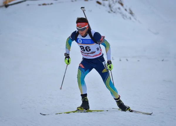 Cheile Gradistei, Roamania - 24 janvier : concurrent inconnu aux championnats du monde juniors et juniors IBU Biathlon 24 janvier 2016 au 02 février 2016, à Cheile Gradistei, Romanaia — Photo