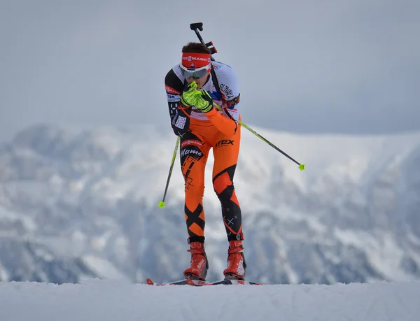 Cheile Gradistei, Roamania - 24 janvier : concurrent inconnu aux championnats du monde juniors et juniors IBU Biathlon 24 janvier 2016 au 02 février 2016, à Cheile Gradistei, Romanaia — Photo