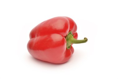 Beyaz arkaplanda biberler