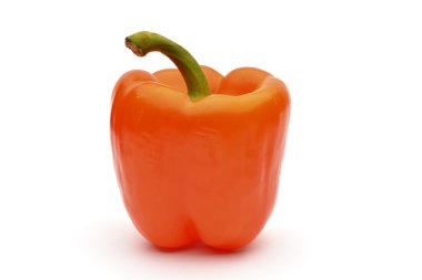 beyaz arkaplanda izole edilmiş tatlı biber