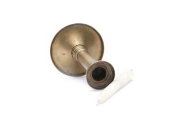 Eski mum ve vintage bronz şamdan