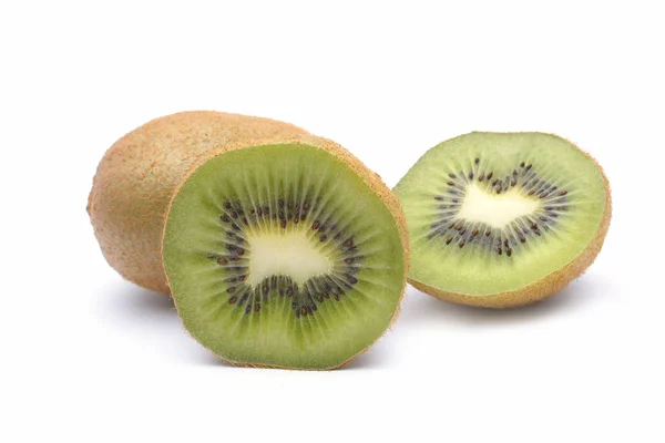Kiwi fructe pe fundal alb — Fotografie, imagine de stoc