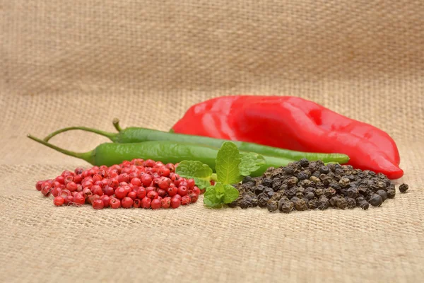 Red hot chili pepper on the jute gunny bag — Stock Photo, Image