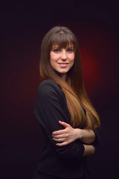 Jovem bonita mulher retrato no estúdio — Fotografia de Stock