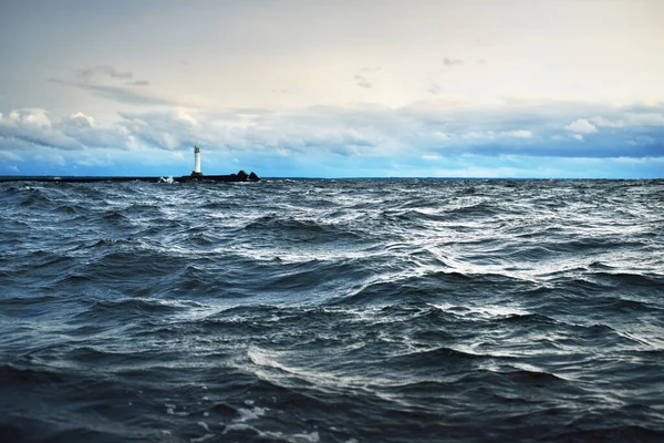 Utsikt Mot Nordsjön Från Segelbåt Vid Solnedgången Dramatisk Stormig Himmel — Stockfoto