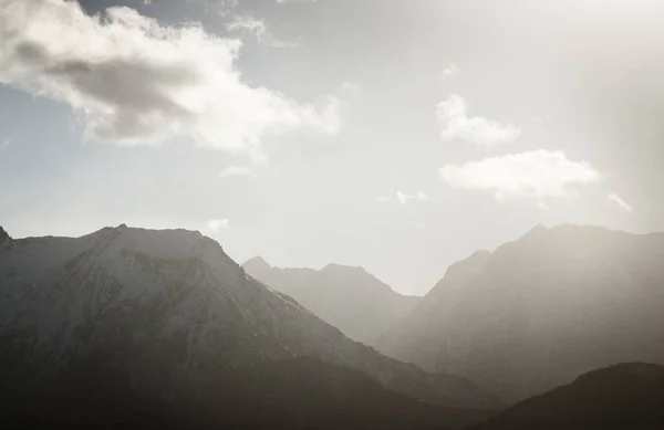 Fransız Alpleri Nin Dağ Zirvelerinin Resimli Manzarası Fransa Avrupa Nsan — Stok fotoğraf