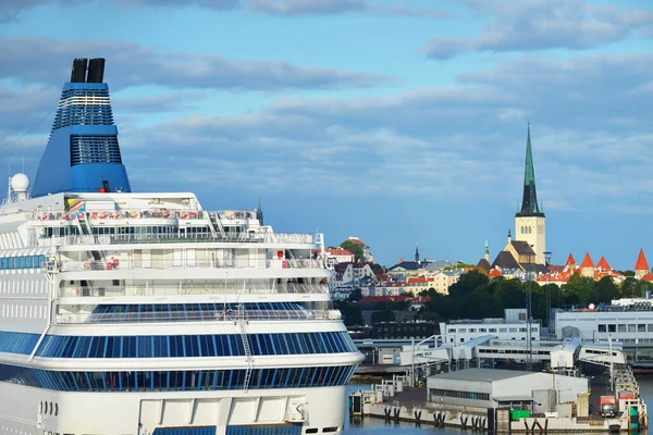 Nave Passeggeri Nave Crociera Ancorata Nel Porto Tallinn Estonia Mar — Foto Stock