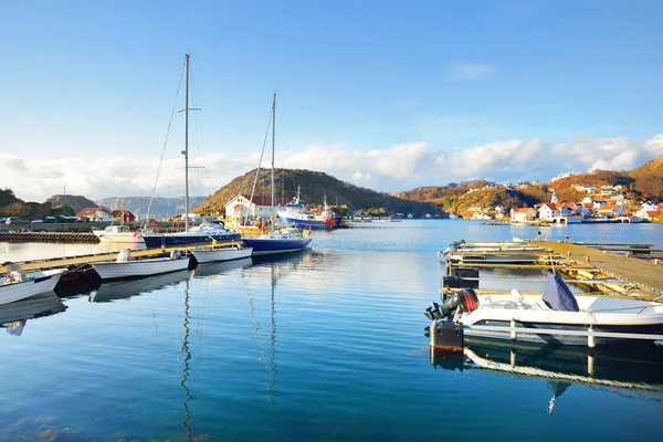Motorboats Sailing Fishing Boats Moored Pier Small Village Fjords Hidra — Stock Photo, Image