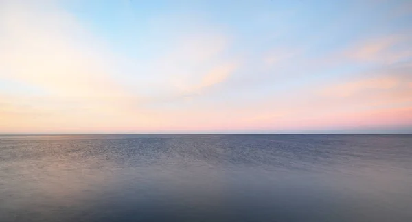 Baltské Moře Pod Barevným Západem Slunce Ohromující Mořská Pláň Zlaté — Stock fotografie