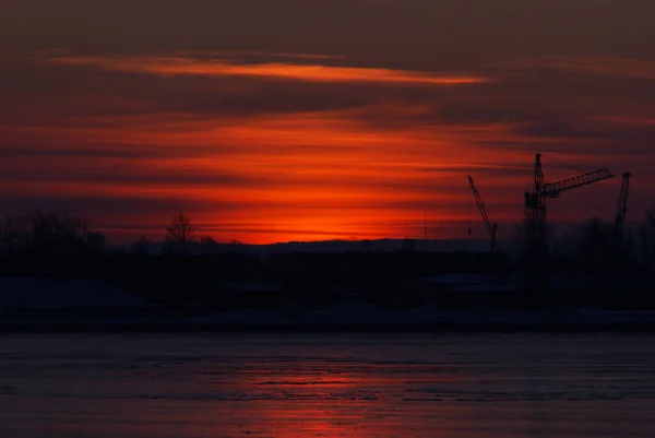 Epic Sunset Sky River Port Cranes Background Colorful Red Glowing — Stock Photo, Image