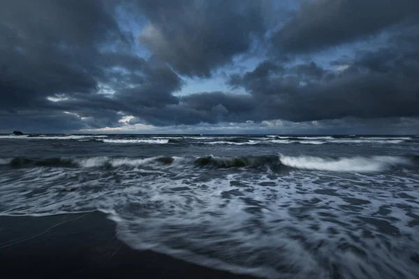 Nuvole Tempesta Sopra Mar Baltico Inverno Lunga Esposizione Drammatico Cielo — Foto Stock