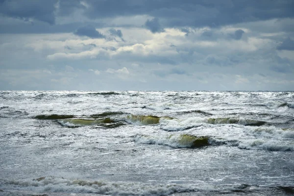 Балтійське Море Під Час Сильного Заходу Сонця Хмарами Після Грози — стокове фото