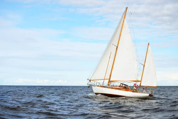 Alte Teure Alte Hölzerne Segelboote Gähn Nahaufnahme Die Auf Offener — Stockfoto