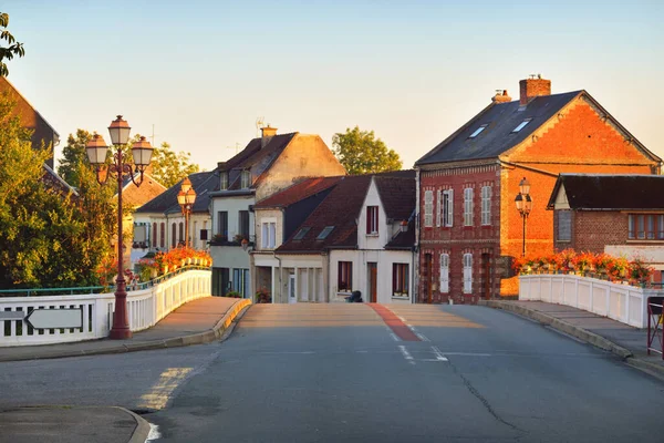 Calle Vacía Través Del Pequeño Pueblo Casa Rústica Primer Plano — Foto de Stock