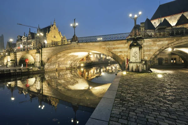 Promenade Illuminée Près Pont Michael Cathédrale Bavo Dans Centre Historique — Photo