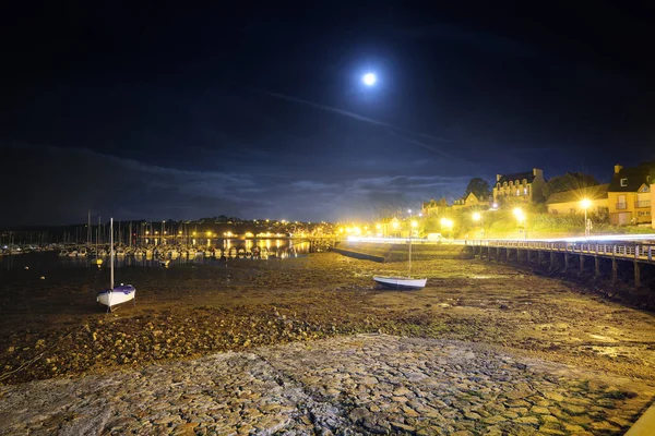 Gece Panoramik Manzaralı Camaret Sur Mer Bir Yat Limanında Demirli — Stok fotoğraf